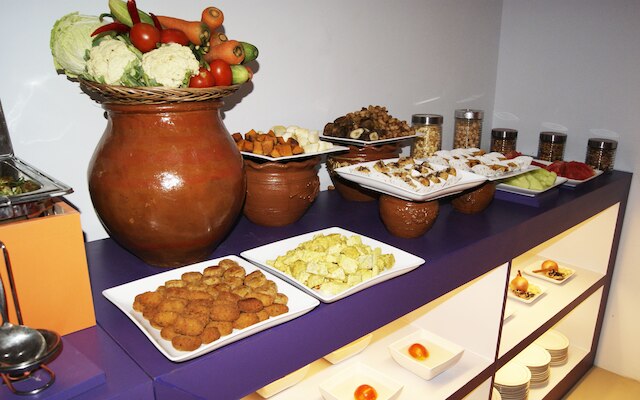 オリザ ホテル スラバヤ