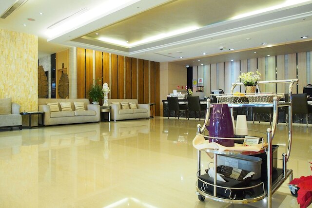 サン ムーン レイク フーリー温泉リゾート (贛力溫泉大酒店)