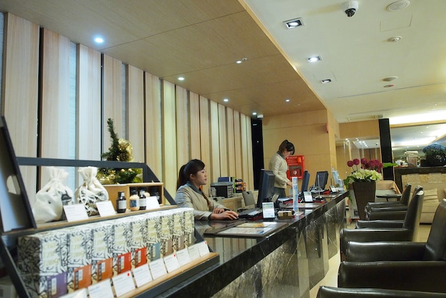 サン ムーン レイク フーリー温泉リゾート (贛力溫泉大酒店)