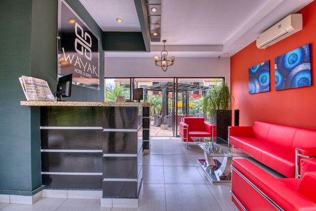 ワヤック ホテル & スイーツ