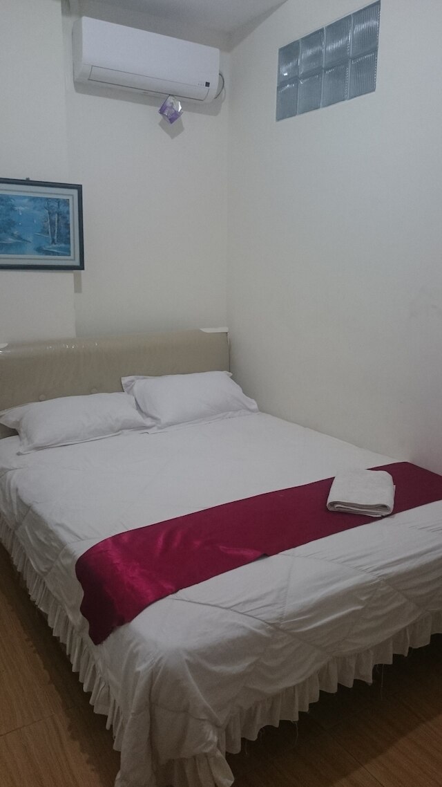 カプセル ホームステイ スラバヤ