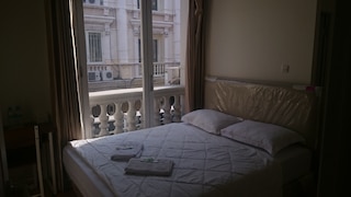 カプセル ホームステイ スラバヤ