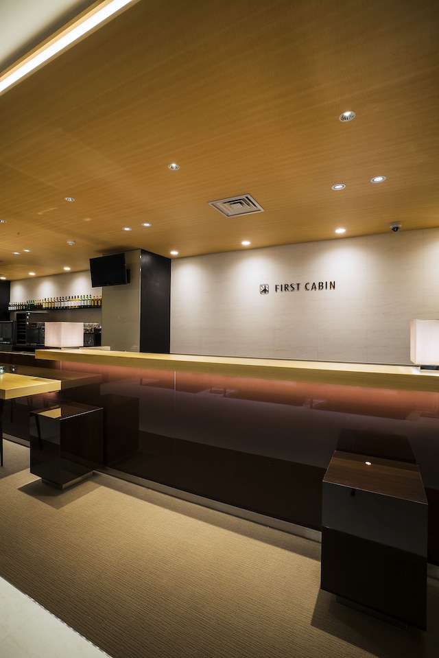 ファーストキャビン 愛宕山