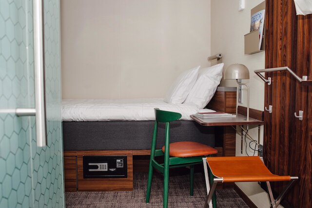 ベストウェスタン アンド ホテル