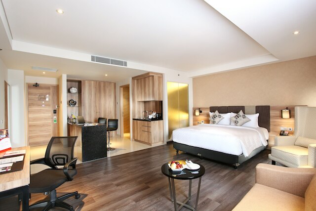 スイス ベリン カラワン