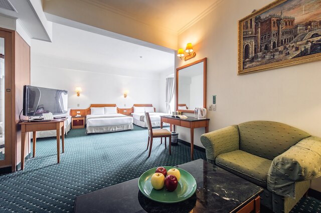 トラベル ロード ホテル (旅路渡假商務旅館)