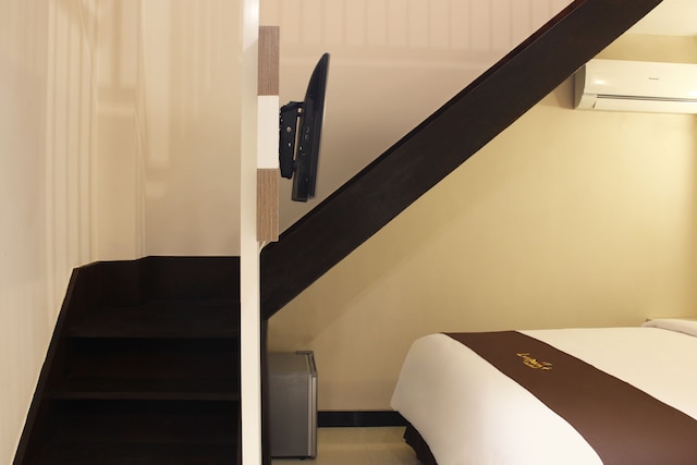 ラックスポイント ホテル スラバヤ