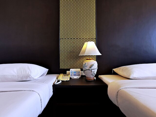 ナナ ブリ ホテル