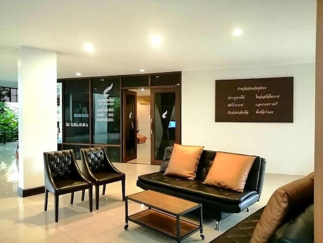 ナナ ブリ ホテル