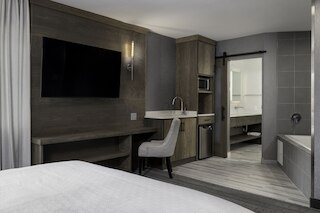 ボコ ナイアガラ フォールズ - ザ ケイデンス by IHG