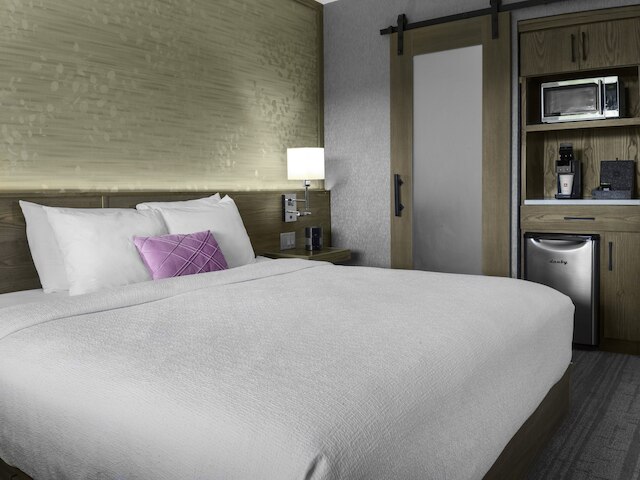 ボコ ナイアガラ フォールズ - ザ ケイデンス by IHG