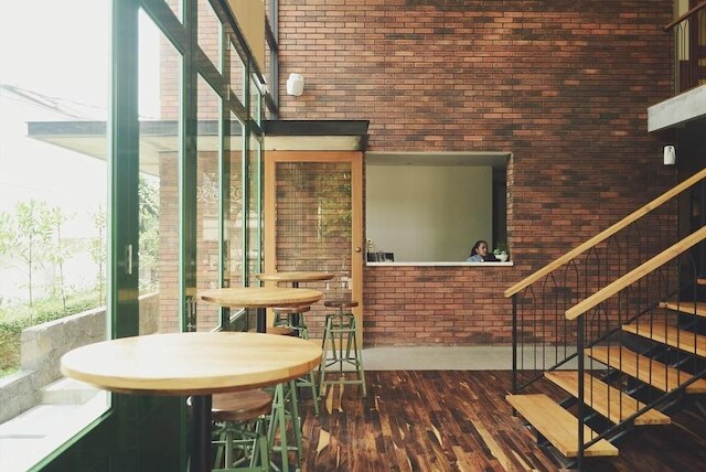 オリバーズ ホステリー