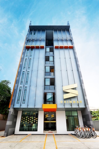 S17 アット ニマン ホテル