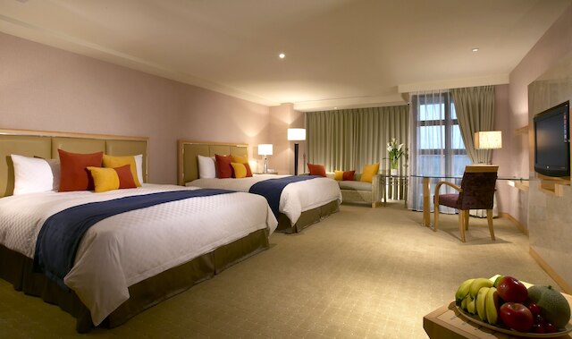 ジン フア ホテル (晶樺商務飯店)