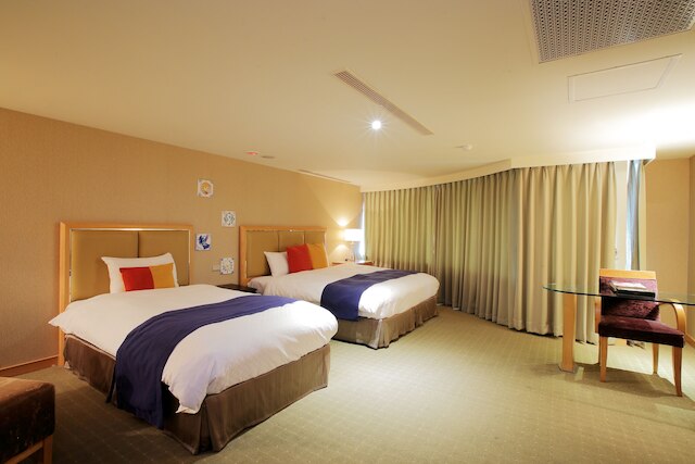 ジン フア ホテル (晶樺商務飯店)