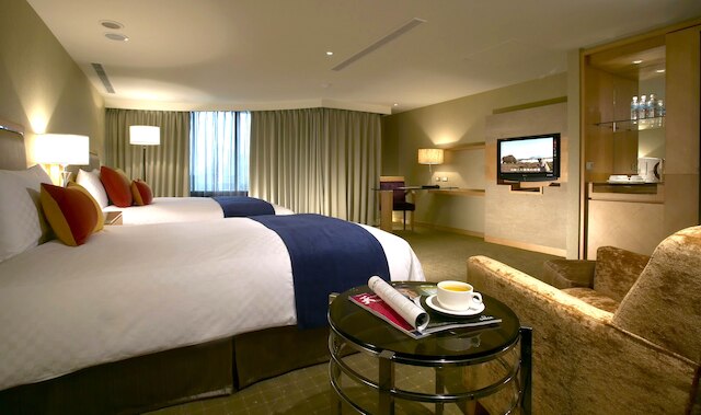 ジン フア ホテル (晶樺商務飯店)