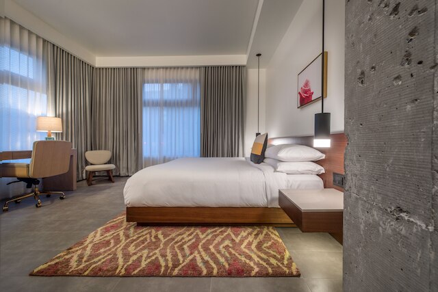 ザ ハイロー オートグラフ コレクション