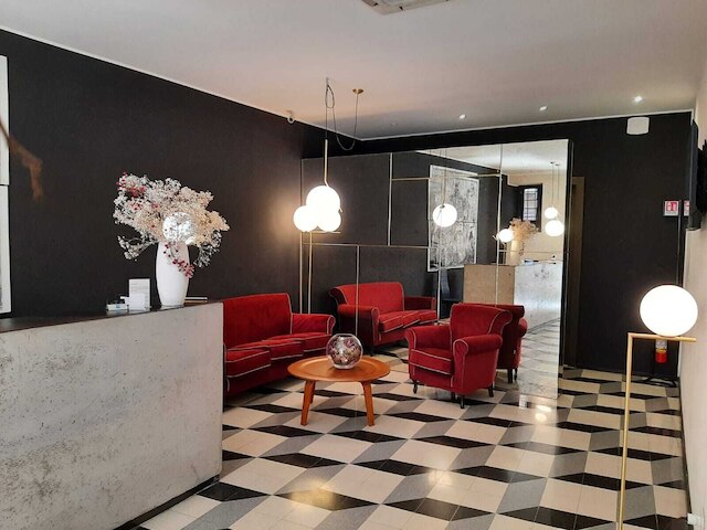 ナヴォーナ シアター ホテル