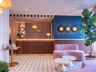 メルキュール パリ 9 ピガール サクレ クール