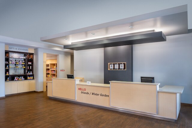 タウンプレース・スイート・オーランド・フラミンゴ・クロッシングス®・タウンセンター / ウェスタン・エントランス