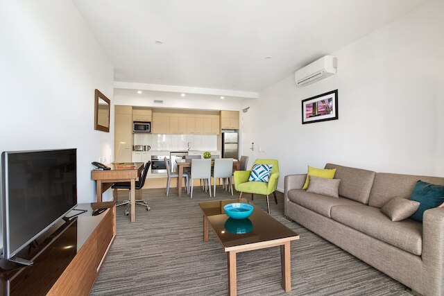 クエスト チャームサイド  オン プレイフィールド