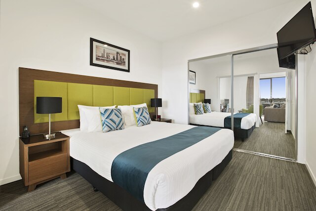 クエスト チャームサイド  オン プレイフィールド