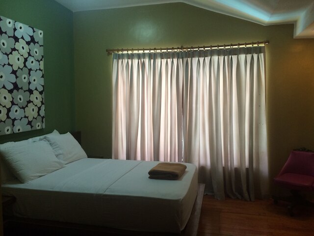 ザ パープル ツリー ベッド & ブレックファスト