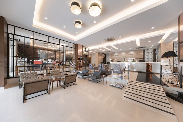 AT115 バイ ロンポ マンション