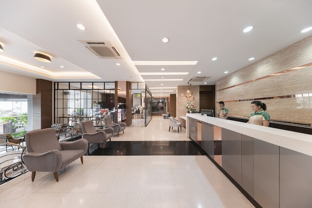 AT115 バイ ロンポ マンション