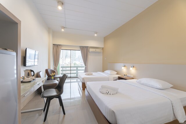 AT115 バイ ロンポ マンション