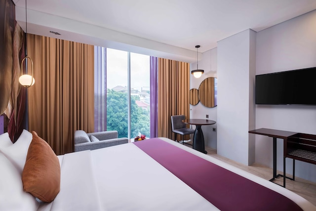 グランド エッジ ホテル スマラン