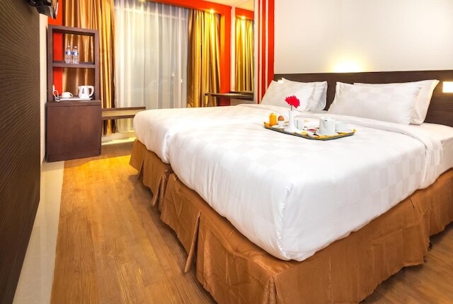 レッドスター ホテル