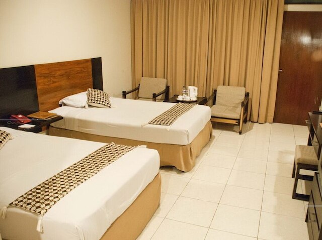 スリウェダリ ホテル ジョグジャカルタ