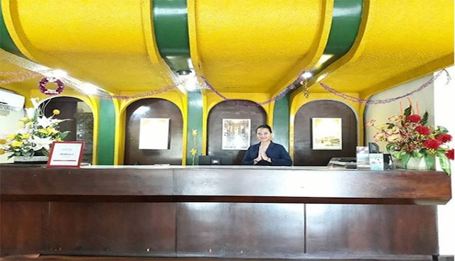 スリウェダリ ホテル ジョグジャカルタ