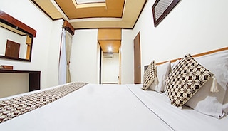 スリウェダリ ホテル ジョグジャカルタ