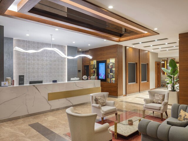 メルキュール アンカラ クズライ