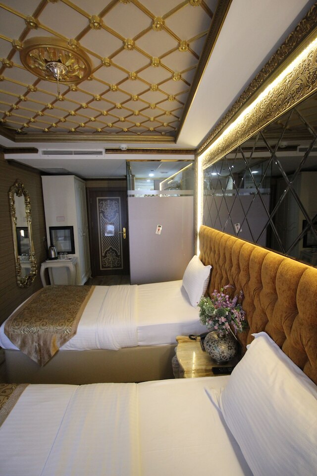 ラーレリ ブルー マルマライ ホテル