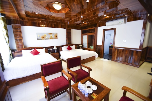 サン サン ホテル