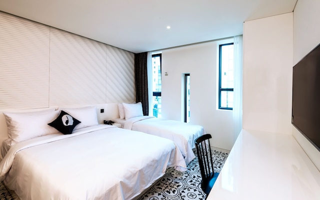 ホテル ザ デザイナーズ LYJ カンナム プレミア