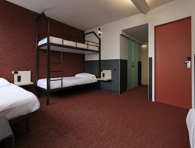 フィアップ - ホステル