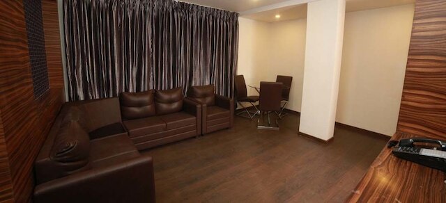 ホテル M グランド