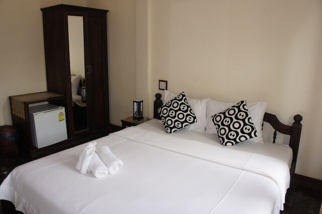 ヴィソン ナムソク ホテル