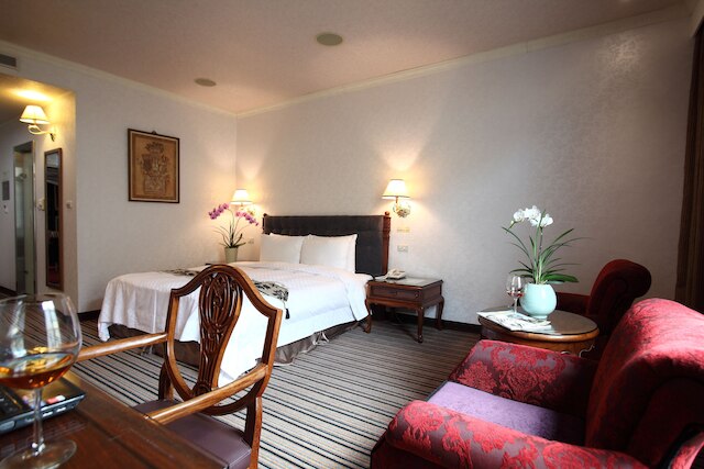 チア シー パオ ホテル (佳仕堡商務飯店)