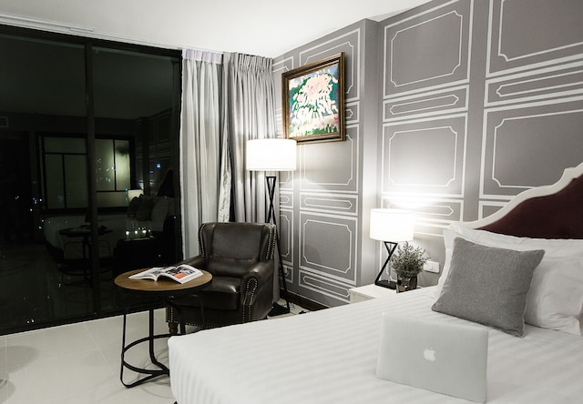 アート マイ ギャラリー ニマン ホテル