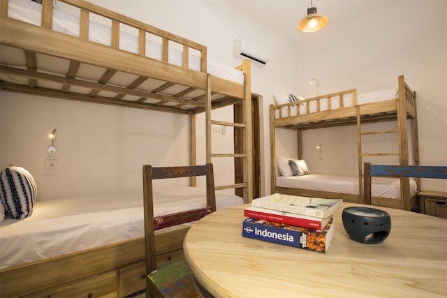 アディスタナ ホテル