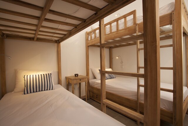 アディスタナ ホテル