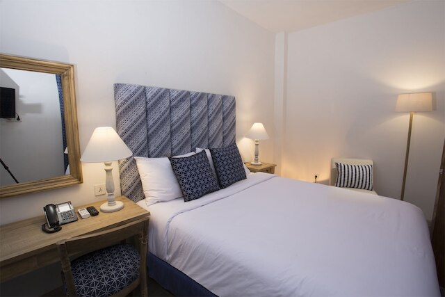 アディスタナ ホテル