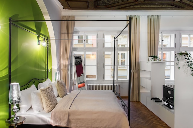 セブン テールズ アパートメンツ バイ アドレーズ リビング