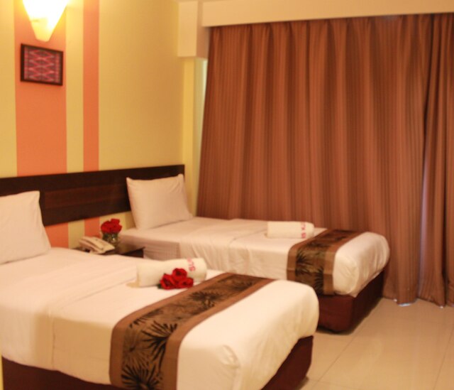 サン インズ ホテル コプカスタム ケレナ ジャヤ