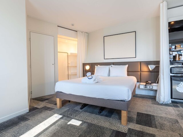 ノボテル スイーツ パリ エキスポ ポルト ドゥ ヴェルサイユ